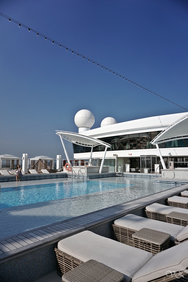 private pool genting dream cruise